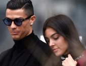 هل يغيب رونالدو عن قمة ليفربول ضد مان يونايتد بعد وفاة ابنه الرضيع؟