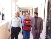 وكيل الأزهر بالإسكندرية يتفقد امتحانات المستوى الرفيع للمعاهد النموذجية بسموحة