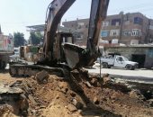 محافظ أسوان يشدد على إنهاء مشروعات الرصف بالتوازى مع البنية التحتية