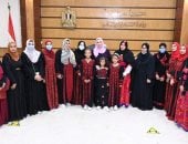 وزيرة التضامن تسلم أدوات إنتاجية لسيدات فى بئر العبد بشمال سيناء.. صور
