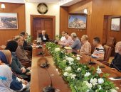 بإجمالى 15425 مقبرة.. محافظ بورسعيد يتابع أعمال لجنة الجبانات وبحث سُبُل التطوير