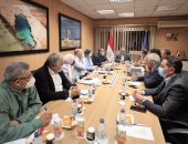 قيادات السياحة والآثار تجتمع لمناقشة مستجدات الأعمال بالمتحف المصرى الكبير 