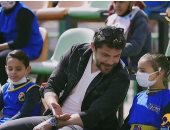 أحمد حسن يلتقى بأطفال حى الأسمرات خلال برنامج نجوم السماء.. فيديو