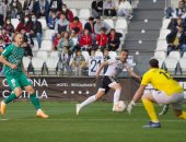 ألميريا يقترب من صدارة دوري الدرجة الثانية الإسباني بثنائية ضد ريال بورجوس