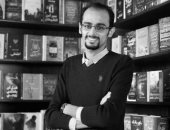 وفاة الكاتب الشاب ضياء الدين خليفة بعد صراع قصير مع المرض