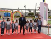 الرئيس السيسى يكرم أسر شهداء الجيش والشرطة فى احتفالية عيد الفطر