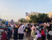 العيد فرحة.. أهالى الشرقية يحتفلون مع أطفالهم بعد تأدية صلاة العيد