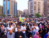 الآلاف يؤدون صلاة عيد الفطر بمسجد مصطفى محمود
