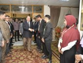 محافظ أسيوط يستقبل المهنئين بعيد الفطر المبارك بمقر ديوان عام المحافظة