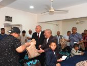 الداودى يزور دور الرعاية بمدينة قنا لتقديم التهنئة للأطفال بمناسبة العيد