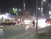 لحظات الخوف.. حريق يلتهم 3 سيارات نقل على طريق "طنطا - السنطة" بالغربية (لايف)