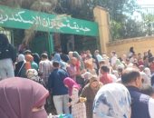 زئير الأسود وتنطيط القرود وفرحة العيد.. زحام وطوابير لدخول حديقة الحيوان بالإسكندرية.. 60 ألف زائر أيام العيد وارتفاع الإقبال فى اليوم الثالث.. تذكرة الدخول 5 جنيهات.. واستقبال 9 ولادات جديدة.. فيديو وصور