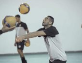 لاعب الأهلى: تعاهدنا على العودة من تونس ببطولة أفريقيا للطائرة