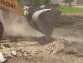 محافظ المنيا: إيقاف 8 حالات تعد بالبناء المخالف على الأراضى الزراعية