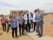 محافظ المنوفية يتفقد مشروع الصرف الصحى بالخطاطبة وأعمال تطوير مدخل قرية كفر داود