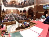 نواب الشيوخ ينعون شريف إسماعيل خلال الجلسة العامة 