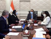 مدبولى يبحث فرص تعزيز التعاون المشترك بين مصر والإمارات والأردن بقطاع الصناعة