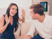 6 سلوكيات لو ظهرت من شريك حياتك فهو يتلاعب بك عاطفيا ونفسيًا 