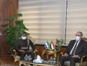  وزير الطيران يبحث مع سفير سيراليون بالقاهرة سبل تعزيز  التعاون