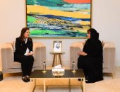 وزيرة التخطيط تقدم واجب العزاء لسفيرة الإمارات في وفاة الشيخ خليفة بن زايد 