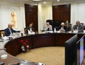 وزير الإسكان يوجه المقاولون العرب بوضع جداول زمنية لإنجاز المشروعات 