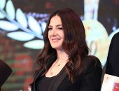 دنيا سمير غانم: أغنية "اليوم في مصر ما بيخلصش" مسئولية وصورت بالقاهرة والساحل