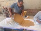 نهر الذهب الأصفر يتدفق.. صوامع الخير فى المحافظات تتزين بمحصول القمح.. استقبال 261 ألف طن بالشون فى المنيا.. وتوريد 8874 طنا بالأقصر وحصاد 45 ألف فدان وتوريد 89 ألف طن بالقليوبية.. والمخزون الاستراتيجى آمن