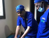 90 عملية جراحية حصاد قافلة جامعة أسوان الطبية بدولة تنزانيا.. صور