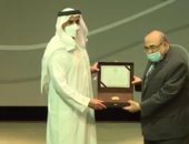مدير مكتبة الإسكندرية يتسلم جائزة الشيخ زايد بالإمارات   