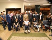 رئيس جامعة الزقازيق يفتتح تجديدات كلية التجارة ويسلم كراسى متحركة لذوى الهمم