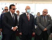 وزير التعليم العالى ورئيس جامعة بنها يتفقدان منشآت وتجهيزات الجامعة الأهلية
