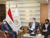 وزير العدل يستقبل السفير الألماني بالقاهرة لبحث التعاون القضائي.. صور