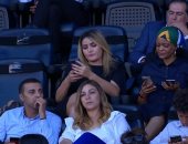 زوجة موسيماني تظهر فى مدرجات مباراة الأهلي والوداد بنهائى أفريقيا 