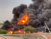 الإمارات.. السيطرة على حريق ضخم شب بمصنع أصباغ فى الشارقة