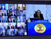 مدبولى يؤكد للمحافظين على توجيه الرئيس السيسى باستمرار عمل معارض السلع.. صور