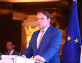 مفوض الجوار بالاتحاد الأوروبى: مصر شريك رئيسى يحقق التوازن فى المنطقة