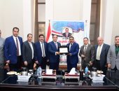 علاء عابد: أشعر بالفخر عندما أسمع أعضاء بالبرلمان العربى يتمنون رئيسا مثل السيسى