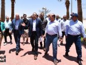 رئيس الوزراء يتفقد أعمال تطوير مدخل مدينة شرم الشيخ وميدانى السلام والصداقة