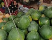 البطيخة بـ10 جنيهات والطماطم بـ12.. جولة بأسواق الخضروات فى المنوفية