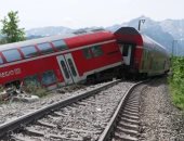 مصرع وإصابة 9 أشخاص إثر خروج قطار سريع عن مساره فى الصين