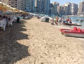 إسكندرية تتجمل لصيف 2022.. تجديد 11 بوابة شاطئ لنزول كبار السن
