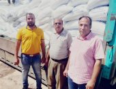 ضبط 300 شيكارة سماد يوريا ونترات نشادر محظور تداولها في البحيرة.. صور