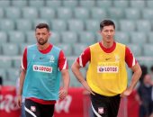 ليفاندوفسكى: أريد الرحيل من البايرن ولم أنظر لعروض سوى برشلونة