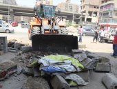 الجيزة تشن حملات لإزالة التعديات والمنشآت المخالفة بشارع اللبينى