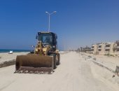 مجلس مدينة العريش يواصل حملات نظافة الشاطئ والكورنيش