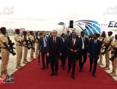 رئيس الوزراء يصل الصومال للمشاركة فى مراسم تنصيب الرئيس حسن شيخ محمود