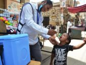 شاهد تطعيم أطفال الأقصر ضمن الحملة المحدودة للتطعيم ضد شلل الأطفال