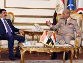 وزير الدفاع يلتقى نظيره العراقي لبحث مجالات التعاون العسكري بين البلدين
