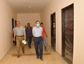 محافظ الغربية يتفقد مشروعات حياة كريمة بقريتي تفهنا العزب ونهطاي