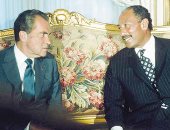 سعيد الشحات يكتب.. ذات يوم 13 يونيو 1974.. السادات يعد استقبالا أسطوريا لنظيره الأمريكى «نيكسون».. نجوى فؤاد وسهير زكى ترقصان ومئات الآلاف يصطفون من القاهرة إلى الإسكندرية